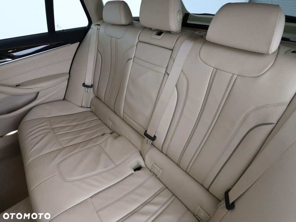 BMW Seria 5 520d Luxury Line - 18