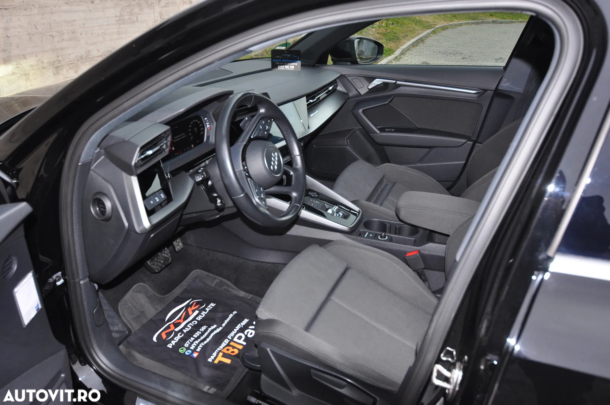 Audi A3 Sportback 2.0 35 TDI S tronic Design - 6