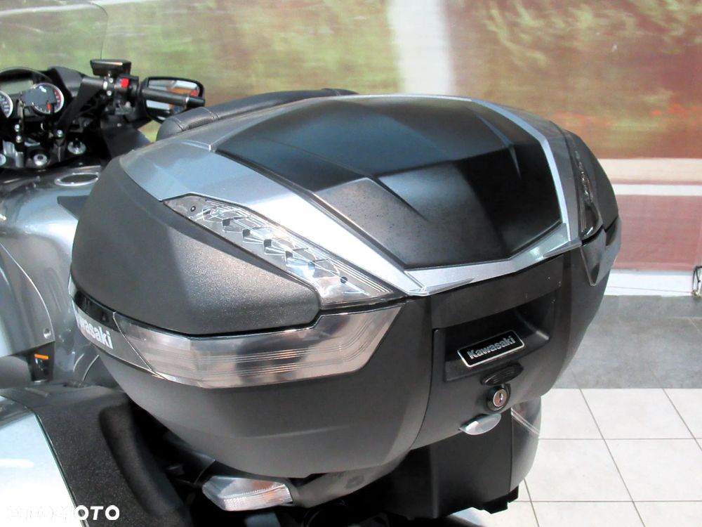 Kawasaki GTR - 21