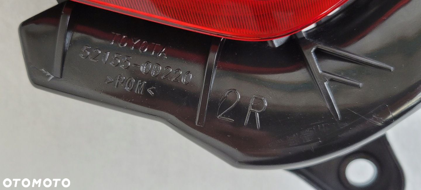 LAMPA PRAWA TYŁ TYLNA ZWYKŁA TOYOTA YARIS III LIFT 2017- KOITO - 5