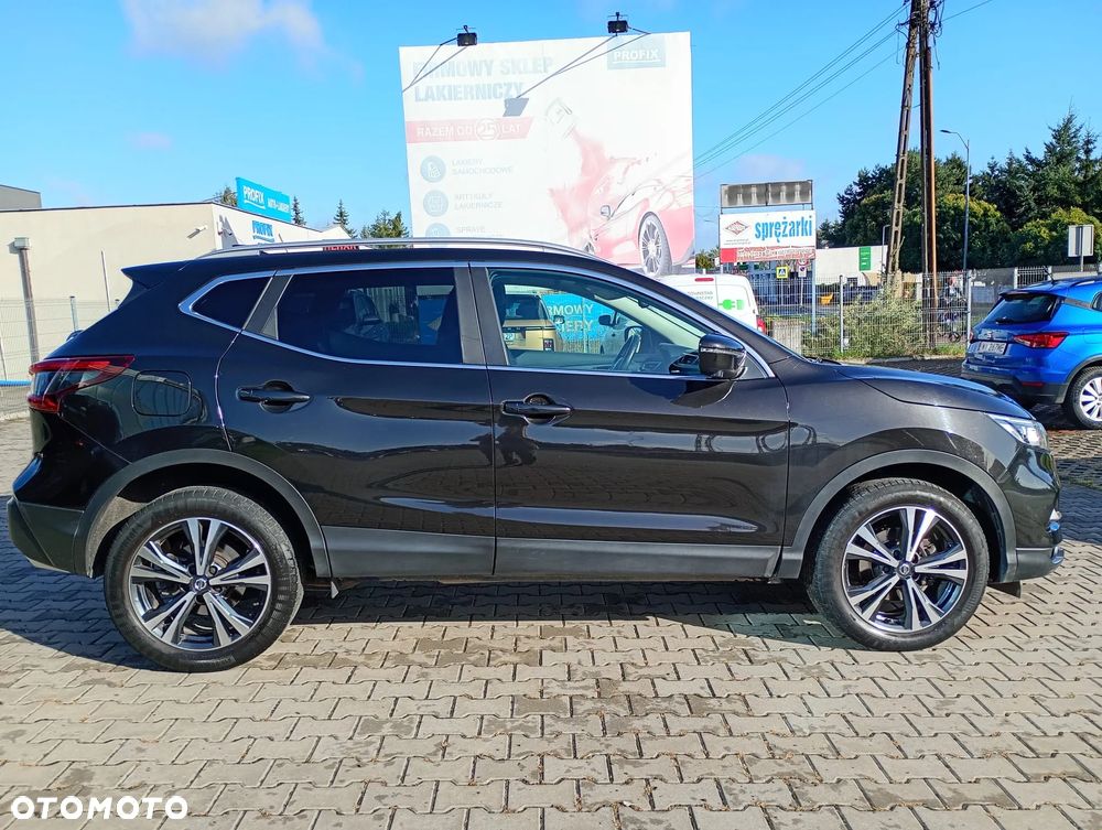 Nissan Qashqai 1.3 DIG-T N-Connecta EU6d - 8
