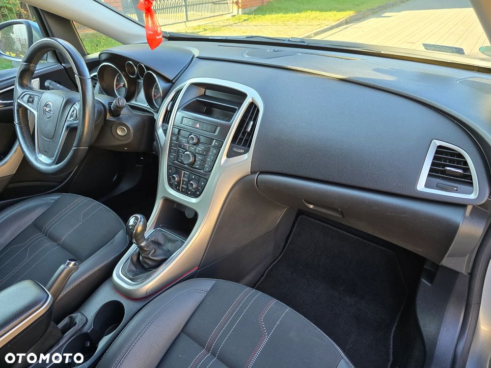 Opel Astra - 11