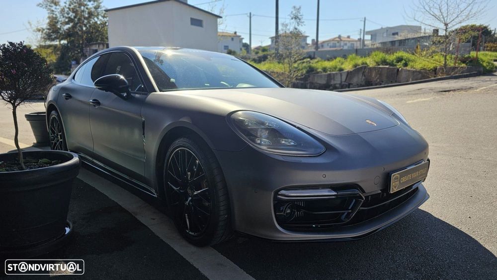 Porsche Panamera 4 E-Hybrid - 8