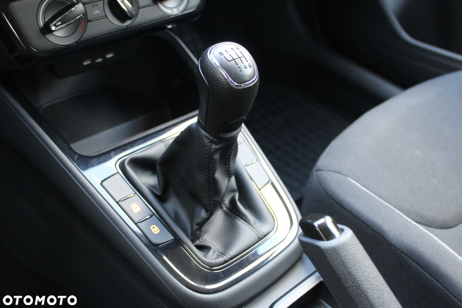Skoda Fabia - 18