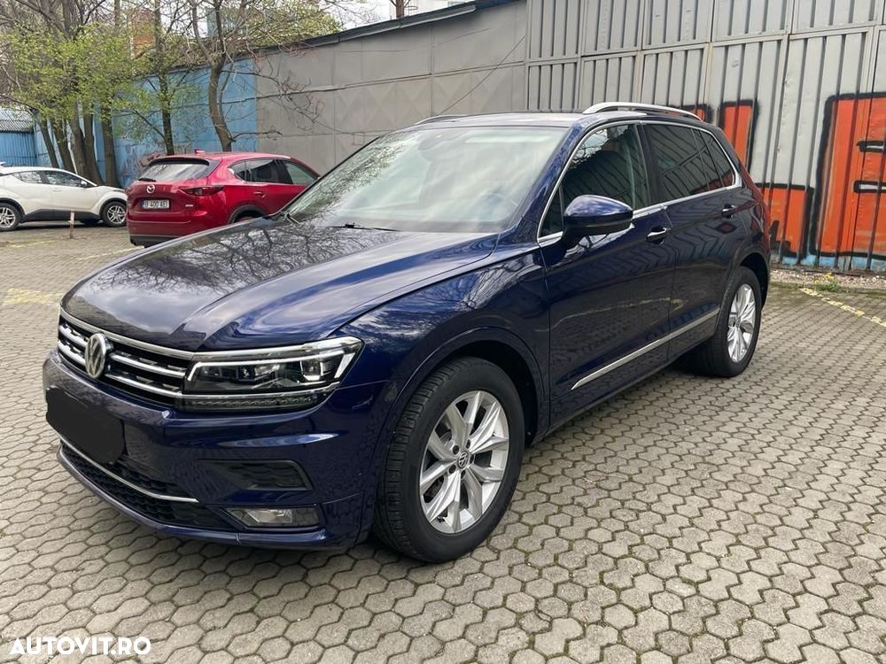 Volkswagen Tiguan - 1