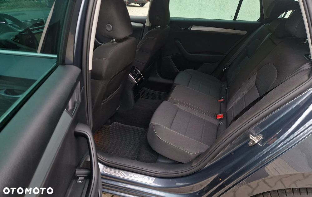 Skoda Superb 2.0 TDI DSG Style - 7