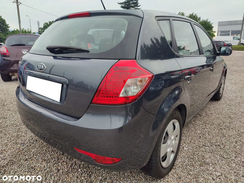 Kia Ceed - 2