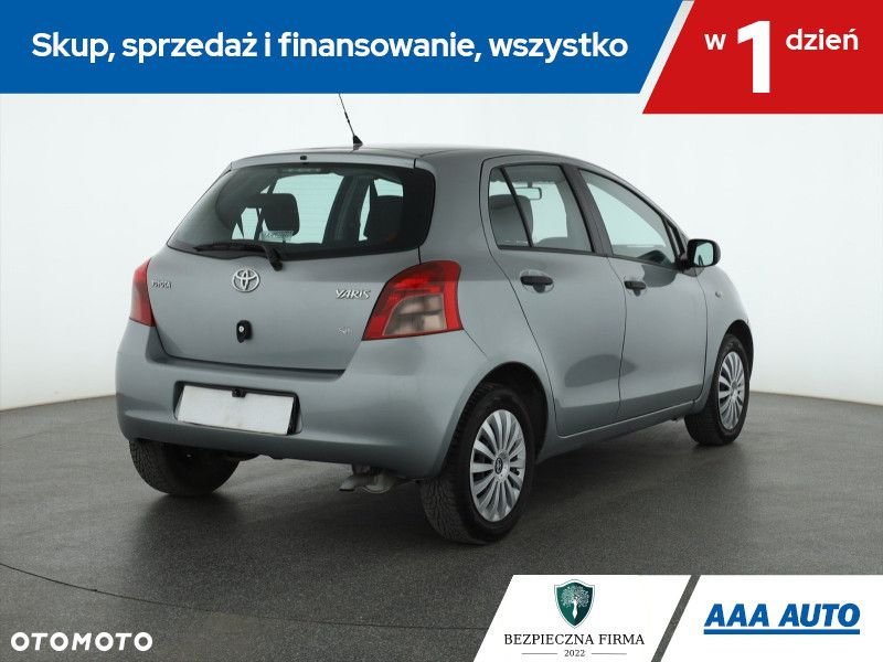 Toyota Yaris - 6