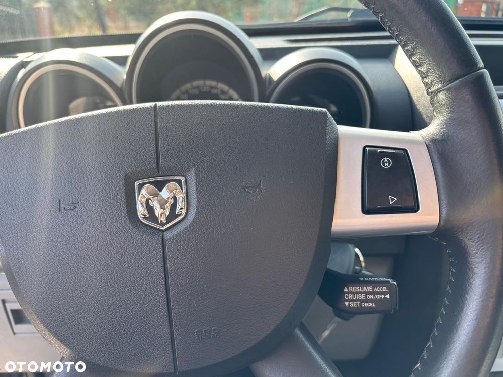 Dodge Nitro 3.7 V6 SLT 4WD - 26