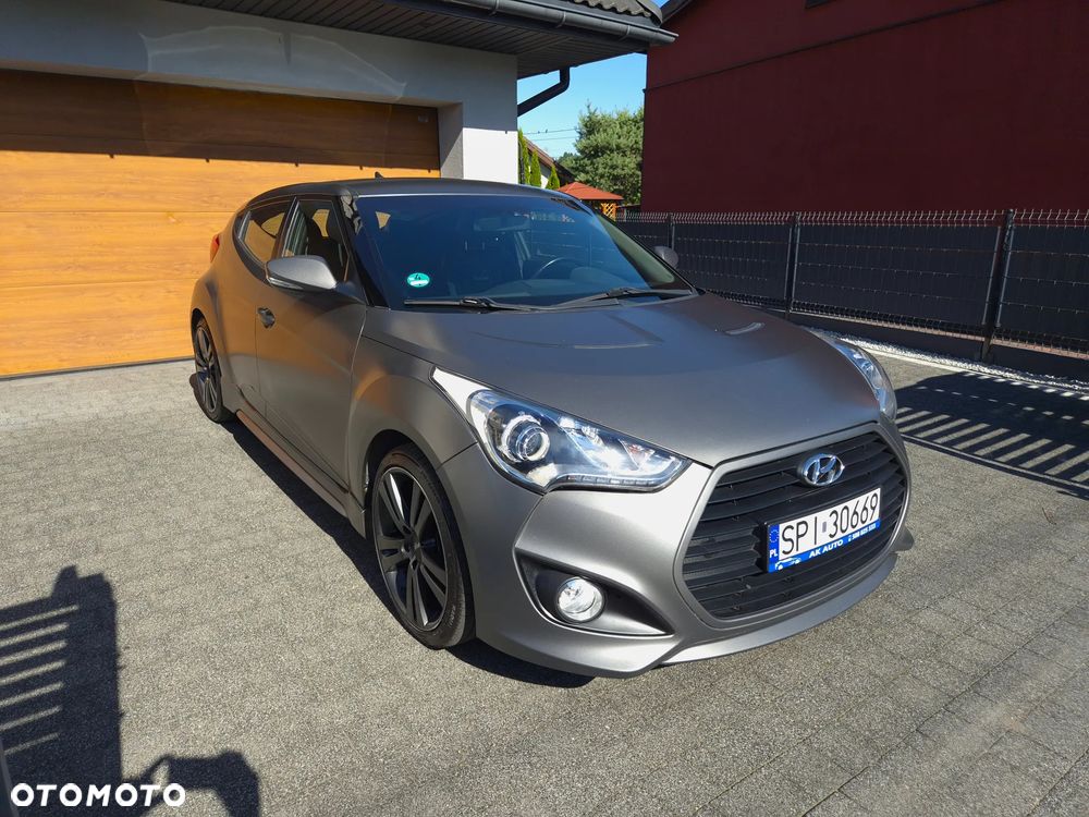 Hyundai Veloster - 3