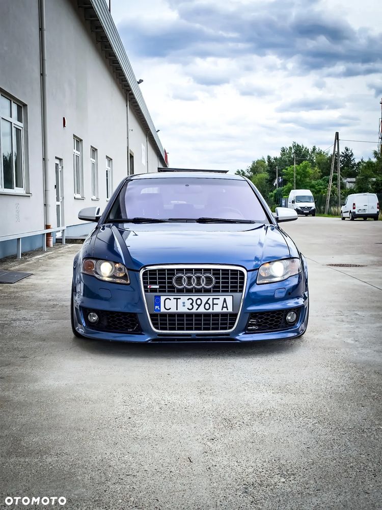 Audi A4 Limousine - 9
