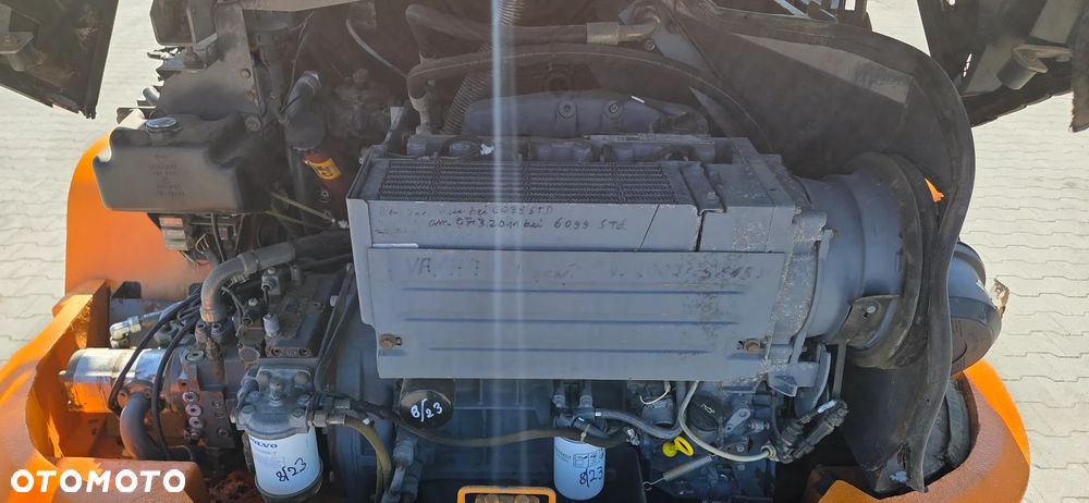 Volvo <<Ładowarka Volvo L30, 1999r, opony 90%dobre,łyżka+widły, z Niemiec>> - 8