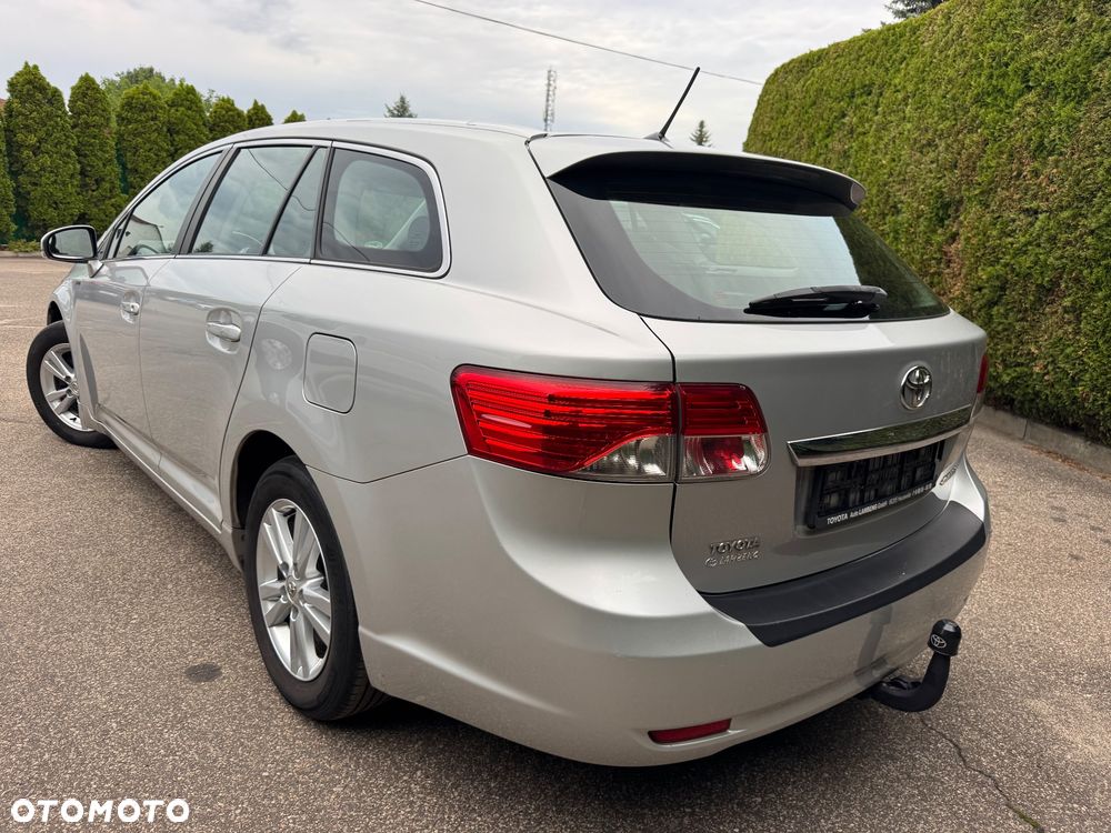 Toyota Avensis Touring Sports 1.8 Multidrive S Business Edition - 3