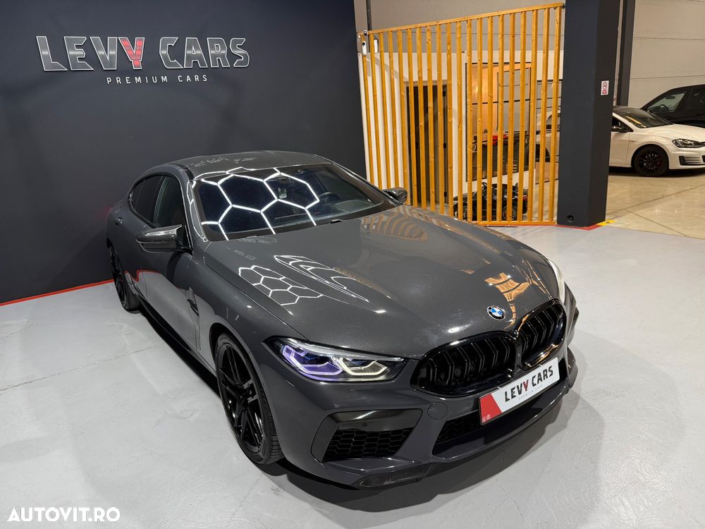 BMW M8 - 8