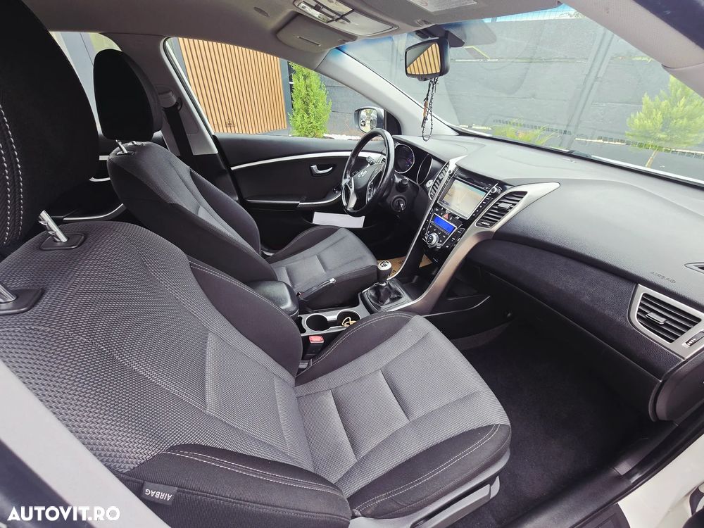 Hyundai i30 1.4 CRDi Comfort+ - 9