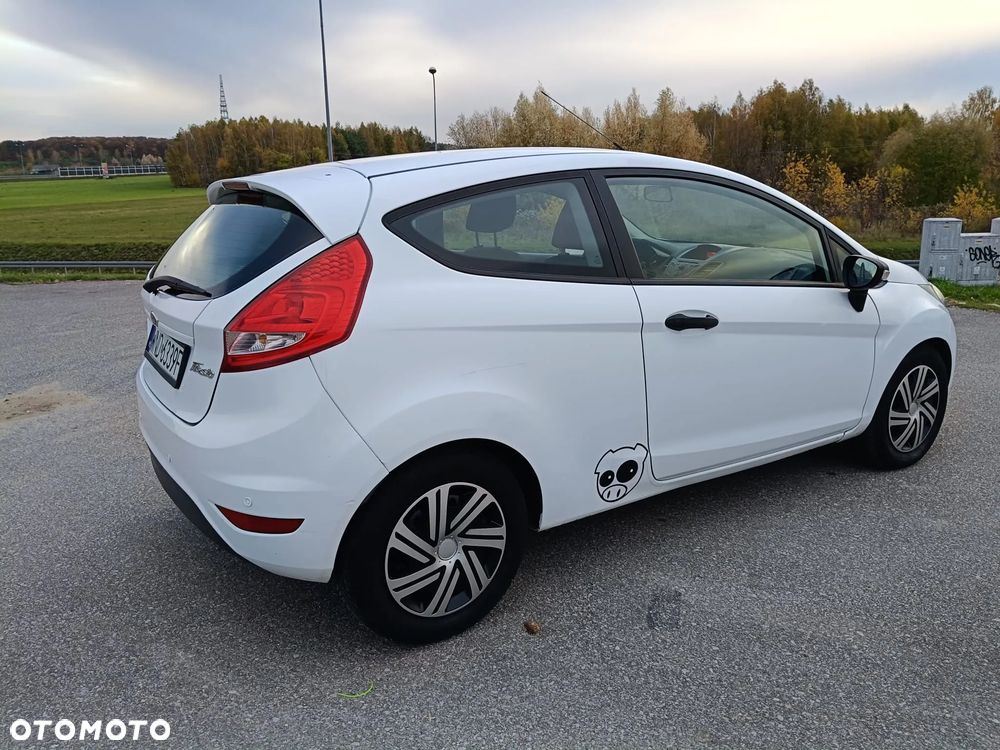 Ford Fiesta - 6