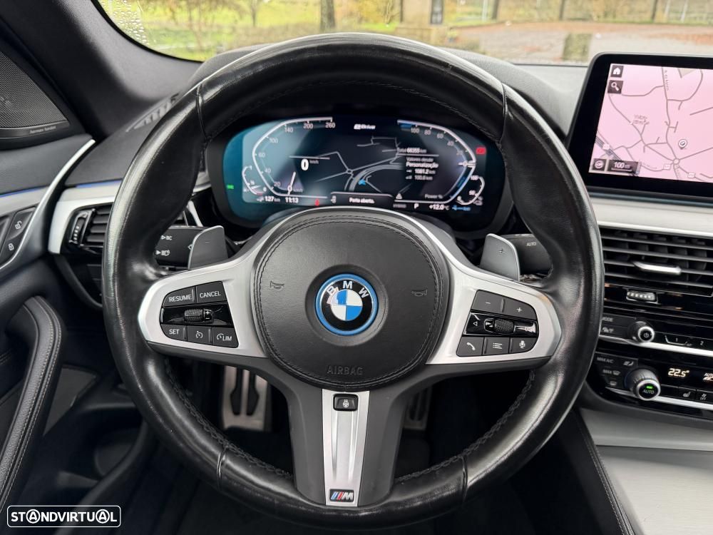 BMW 530 e Pack M - 29