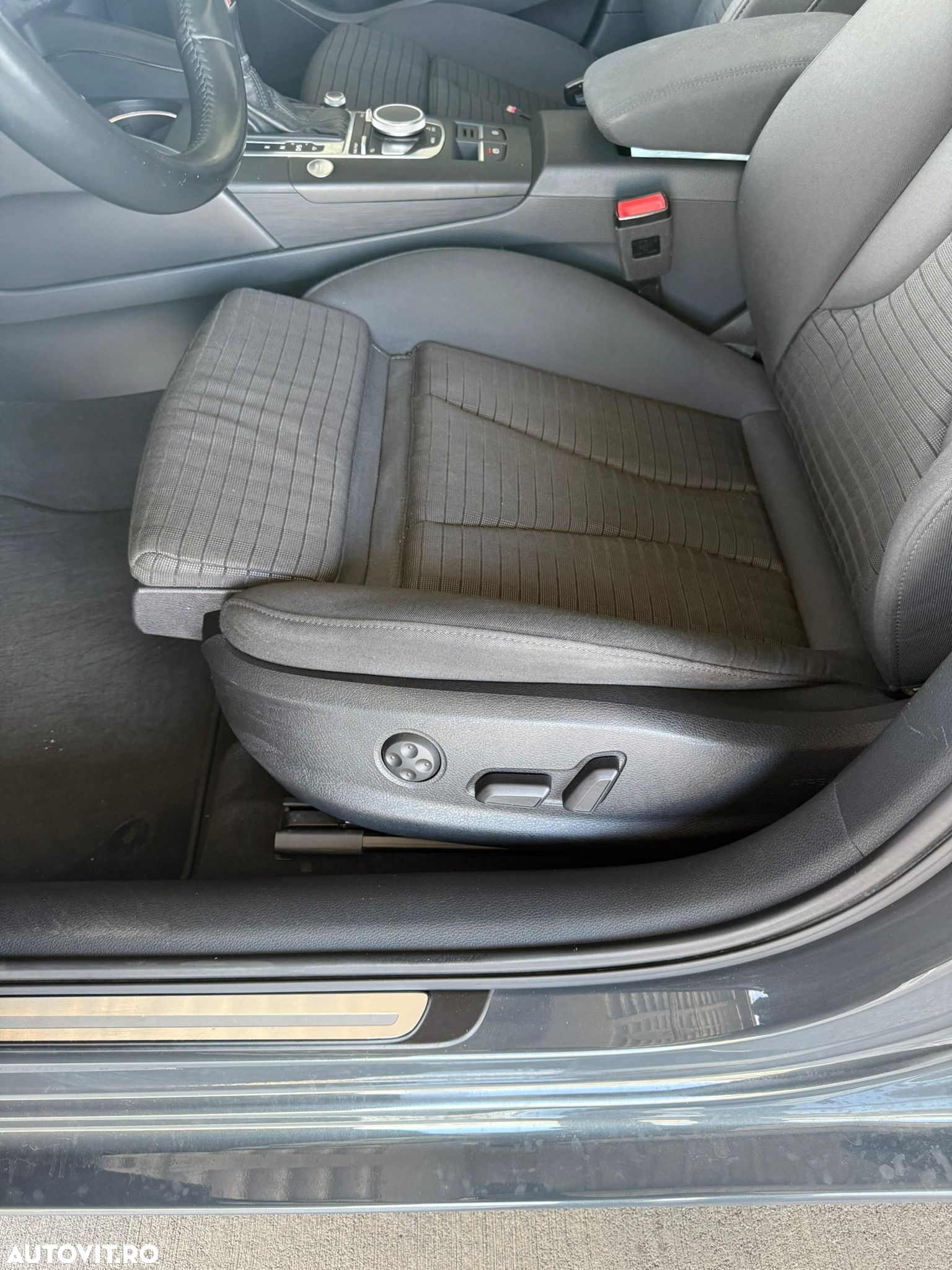 Audi A3 35 TFSI cylinder on demand Limousine S tronic sport - 19