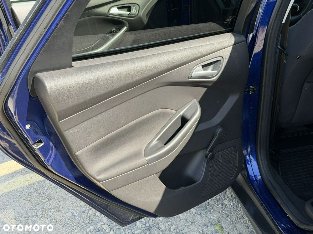 Ford Focus - 17