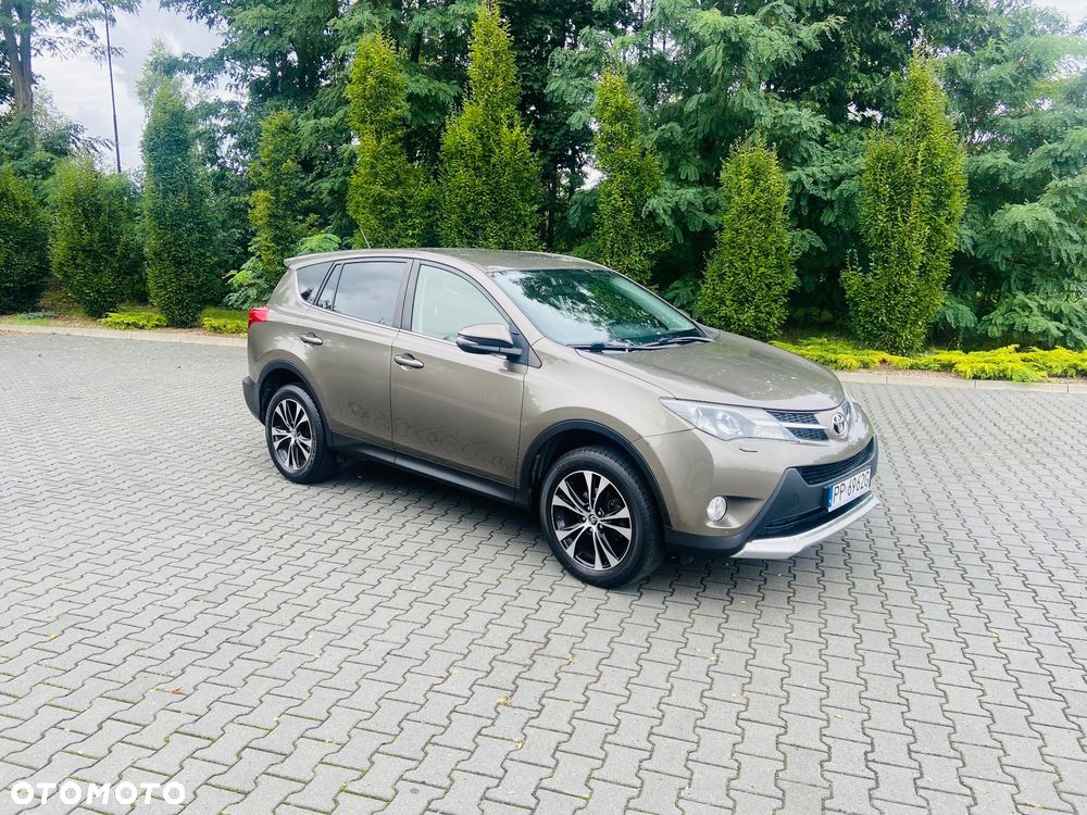 Toyota RAV4 2.0 D-4D Premium 4x2 - 2