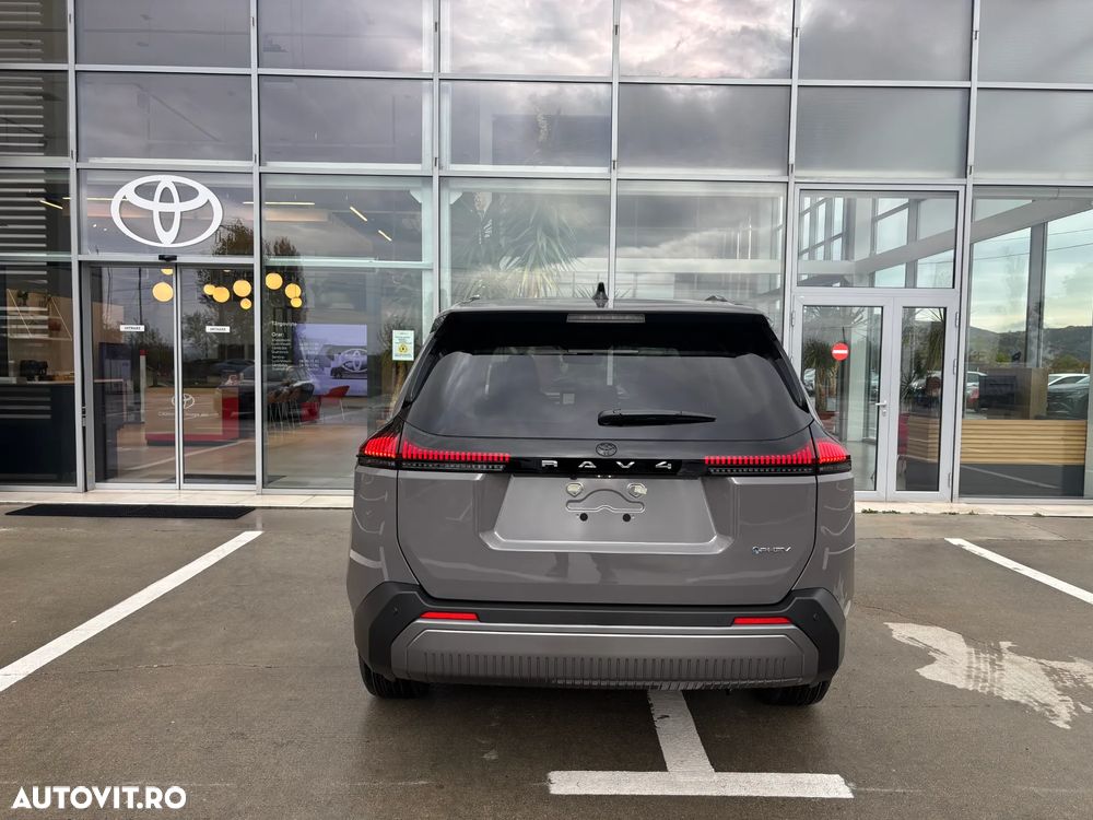 Toyota RAV4 - 9