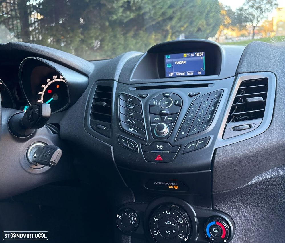 Ford Fiesta 1.0 Ti-VCT Titanium - 11