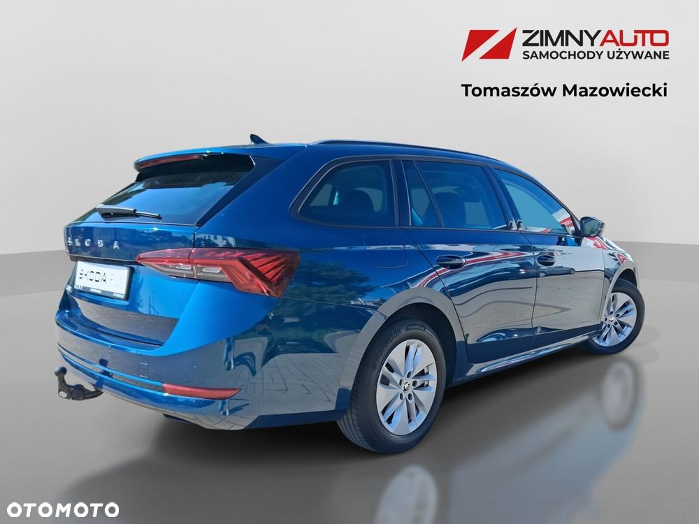 Skoda Octavia 2023 photo 2