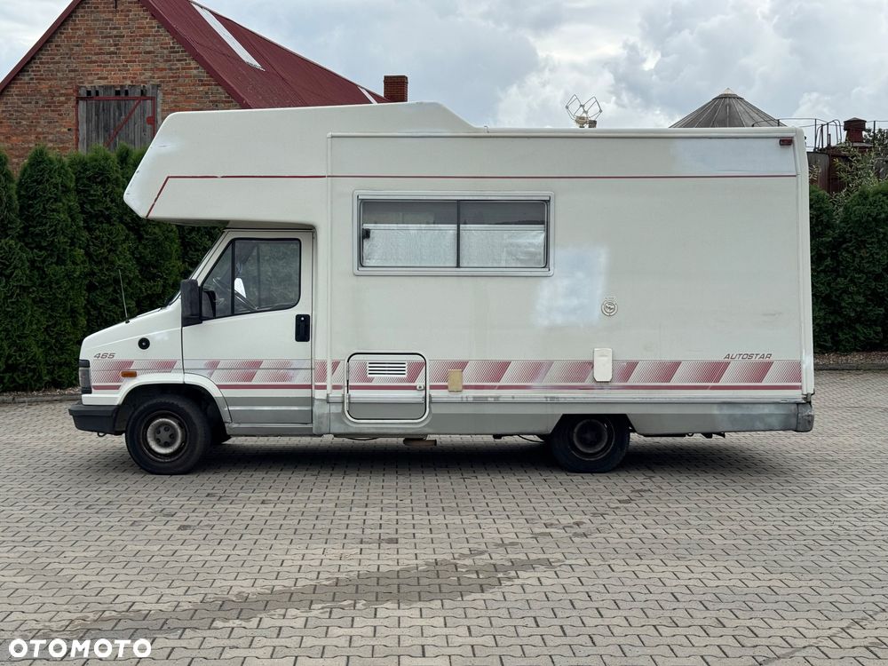 Peugeot J5 - 9