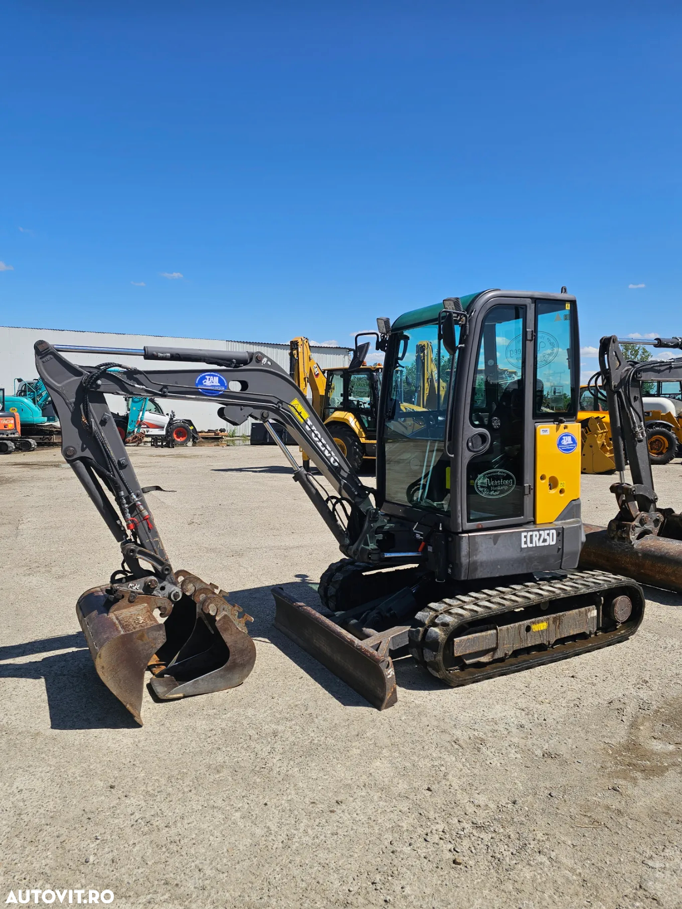 Volvo ECR25D miniexcavator compact 2.5t - 3