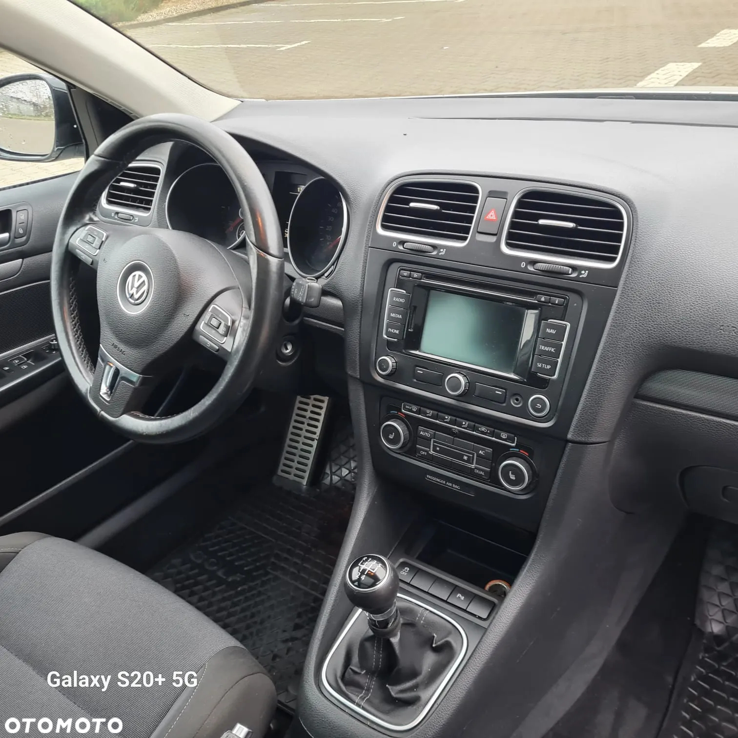 Volkswagen Golf 1.6 TDI DPF BlueMotion Technology MATCH - 29