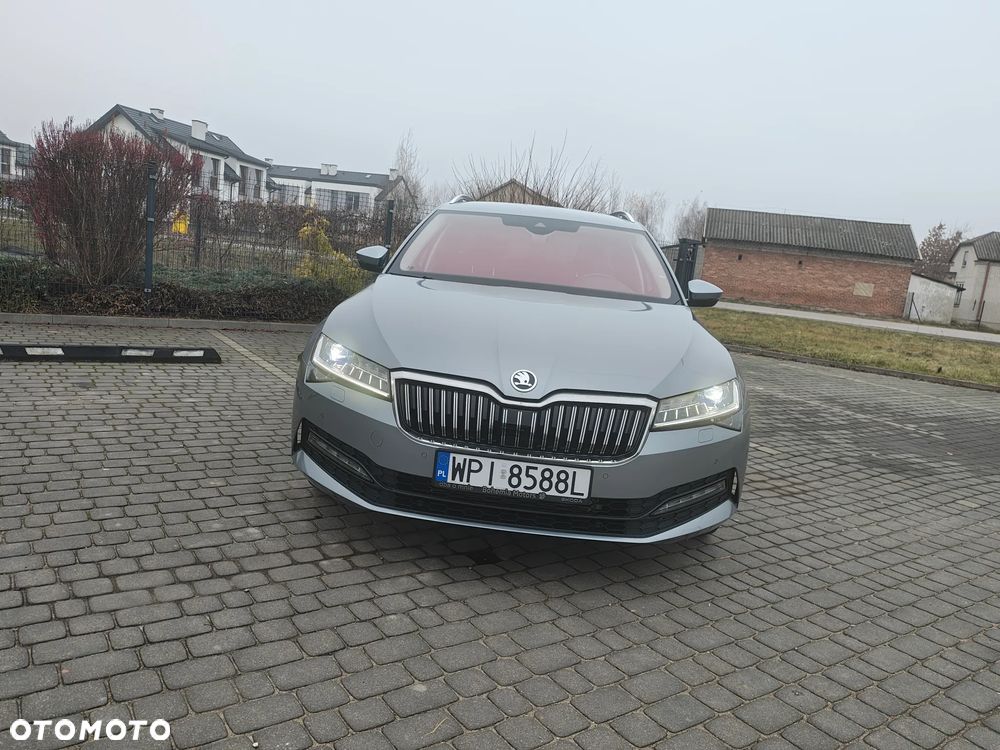 Skoda Superb 2.0 TSI Ambition DSG - 9