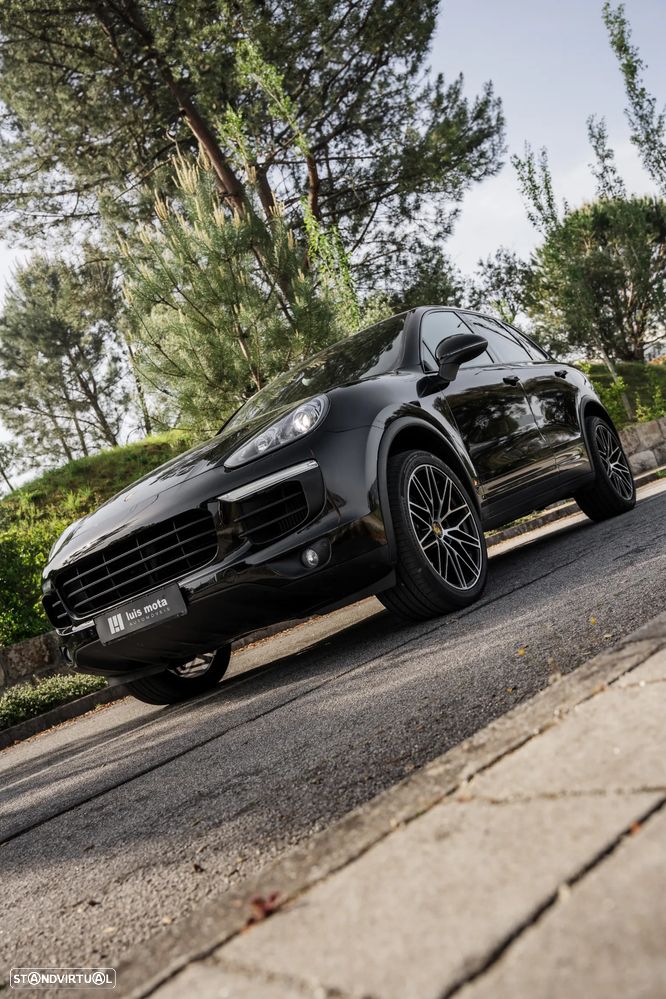 Porsche Cayenne Platinum Edition - 3