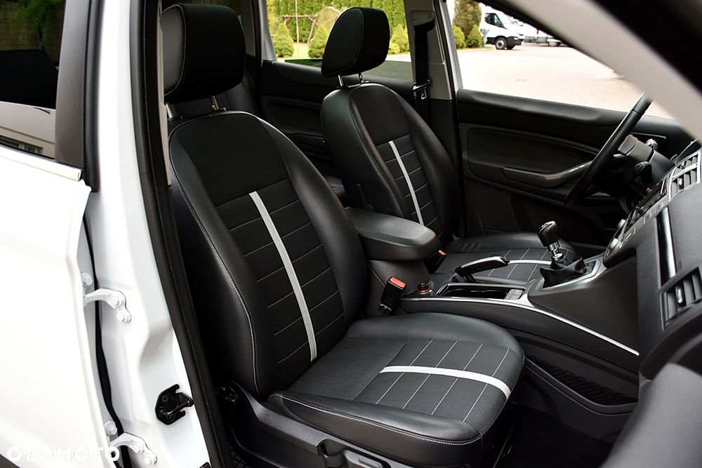 Ford Kuga 2.0 TDCi 4x4 Titanium - 26