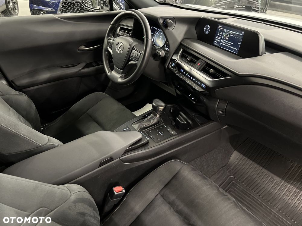 Lexus UX 200 GPF Business Edition 2WD - 10