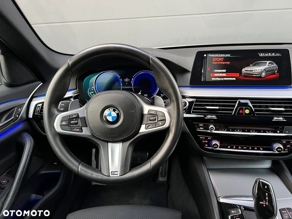 BMW Seria 5 530i xDrive M Sport sport - 16