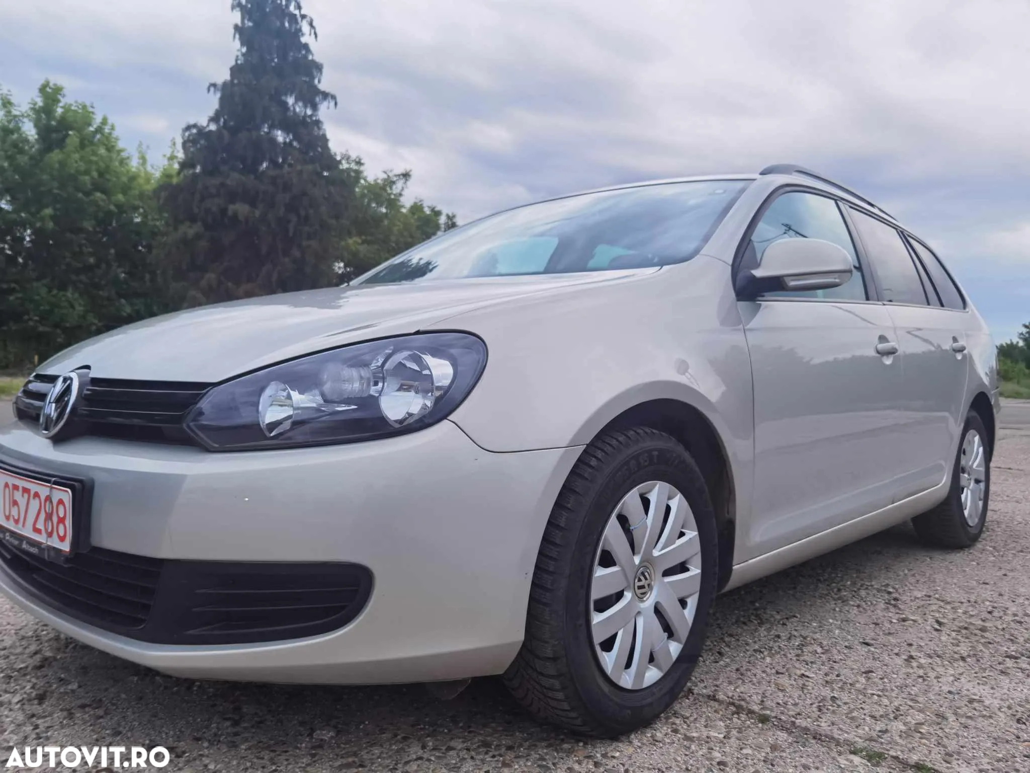 Volkswagen Golf - 9