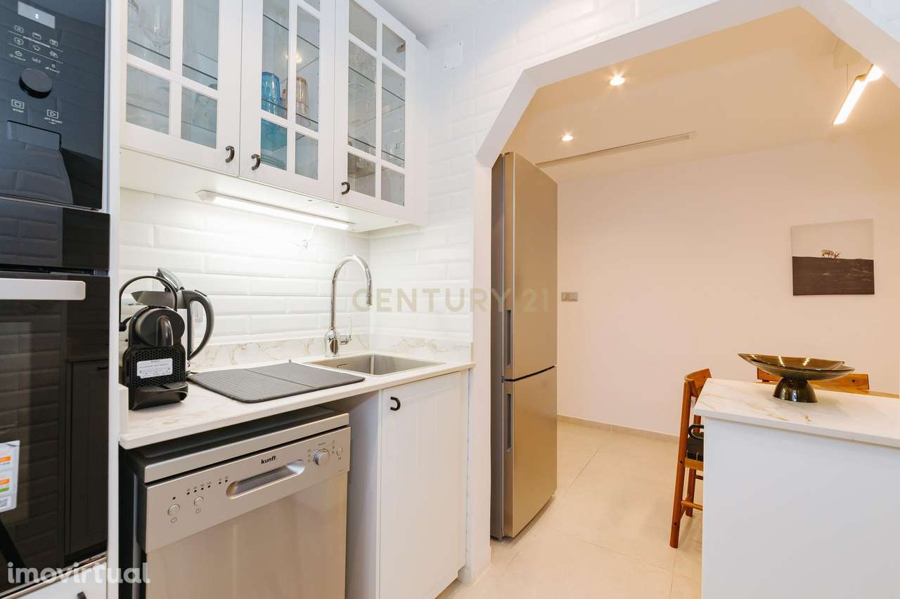 Apartamento T2  Mobilado para arrendamento no Bairro Alto - Grande imagem: 3/16