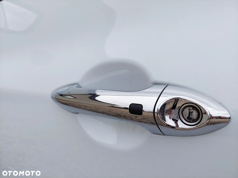 Kia Venga 1.6 CVVT Titanium Collection - 17