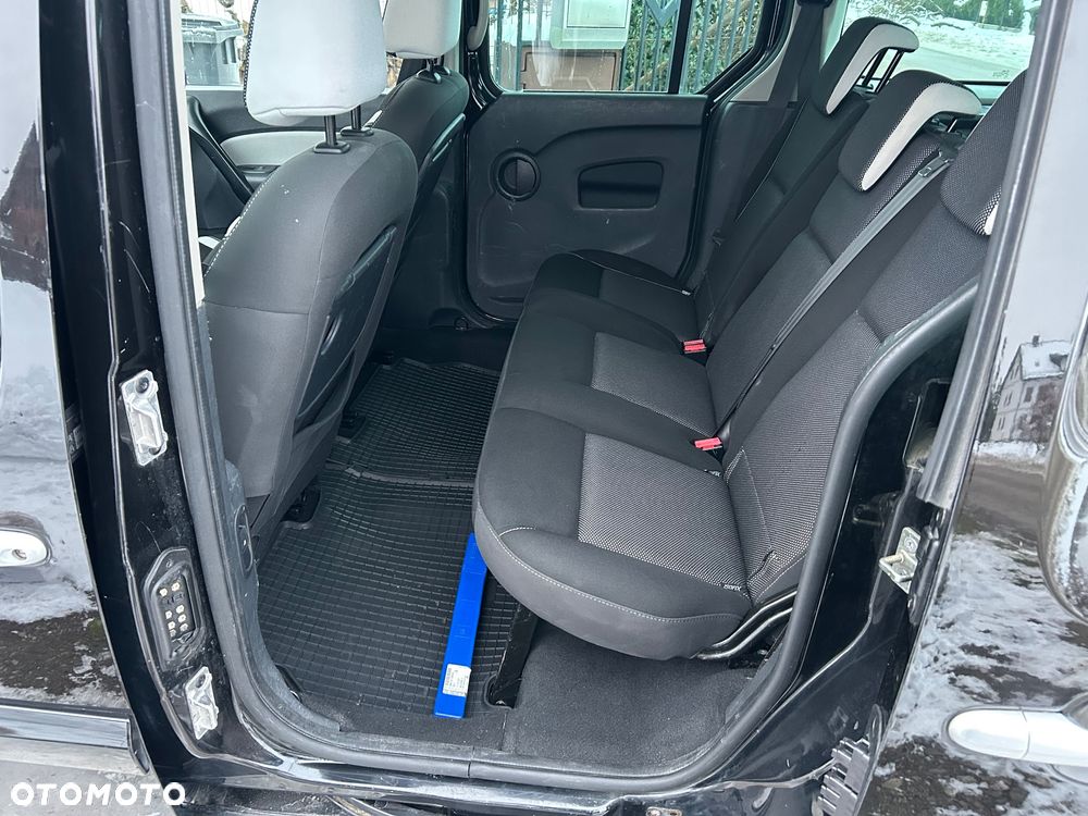 Renault Kangoo dCi 90 FAP TomTom Edition - 11