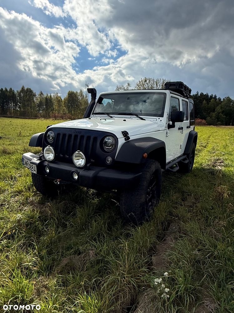 Jeep Wrangler - 23