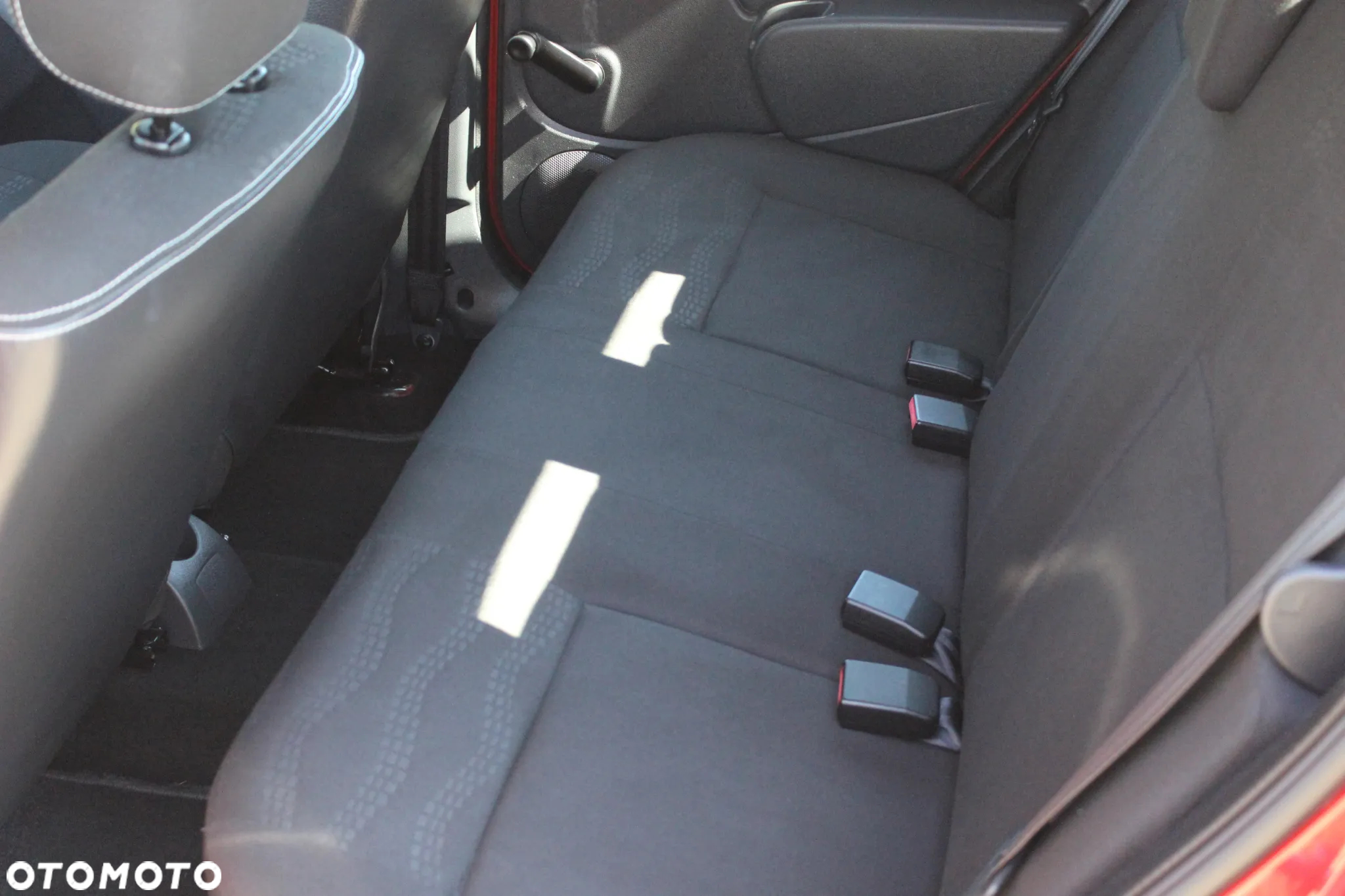 Dacia Sandero Stepway 1.6 - 24