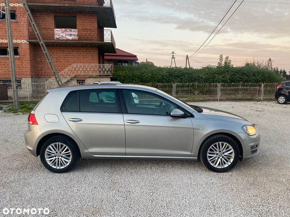 Volkswagen Golf - 12