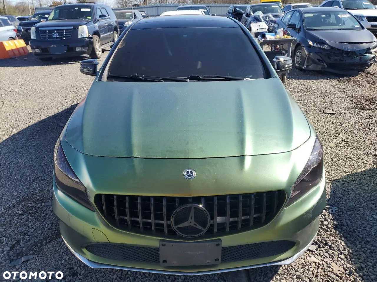 Mercedes-Benz CLA 250 4-Matic - 5