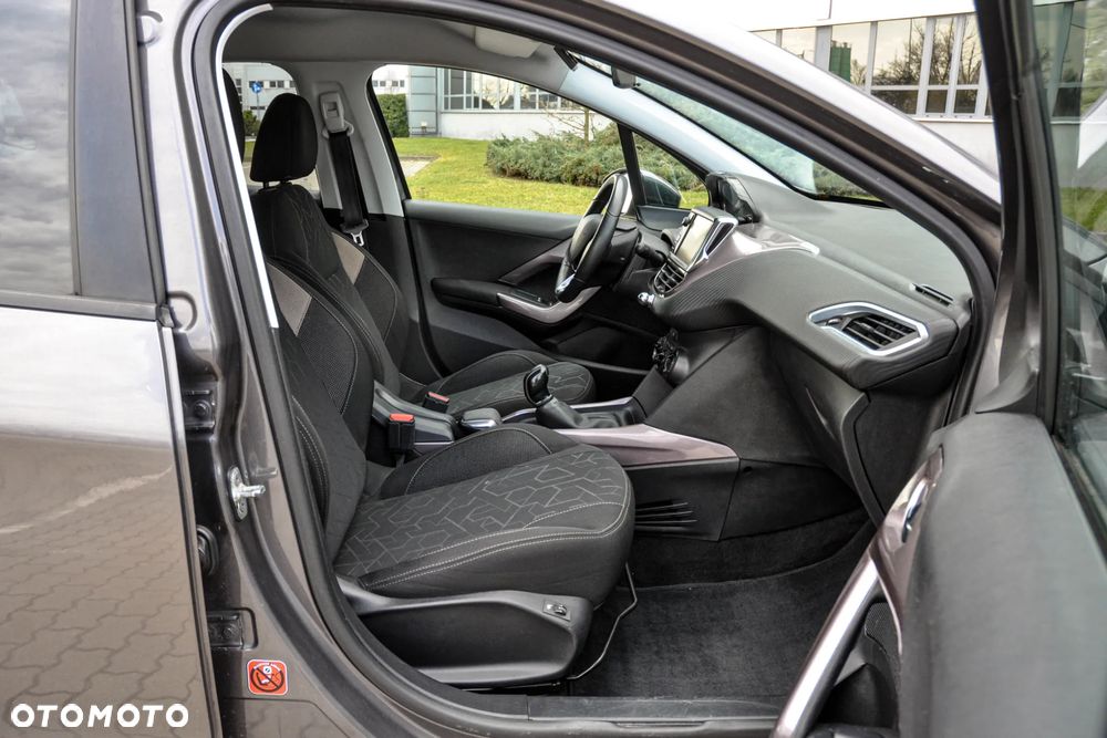 Peugeot 2008 - 11