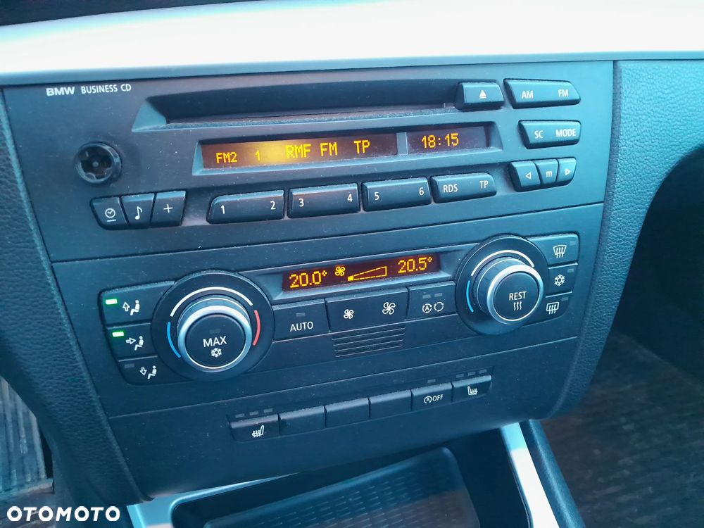 BMW Seria 1 118i Edition Sport - 13