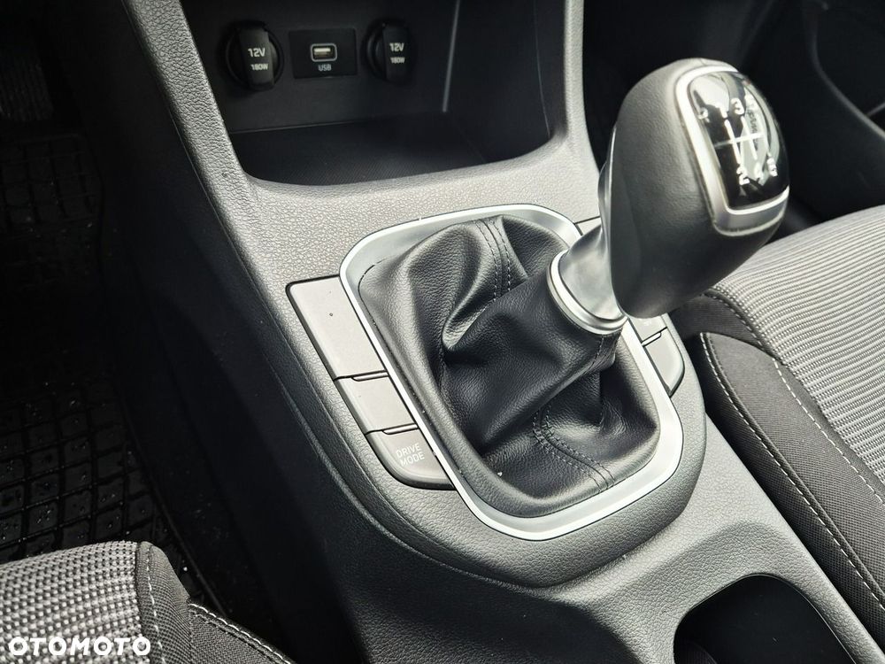 Hyundai i30 1.5 T-GDI 48V Modern - 31