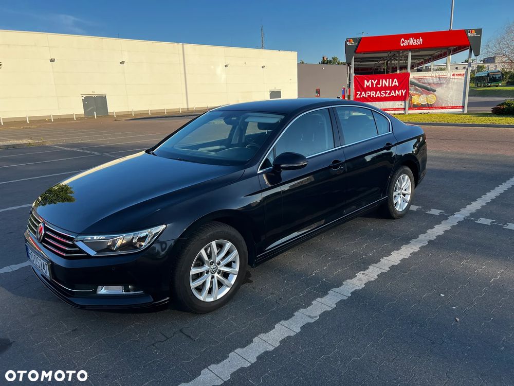 Volkswagen Passat 1.8 TSI BMT Comfortline - 10