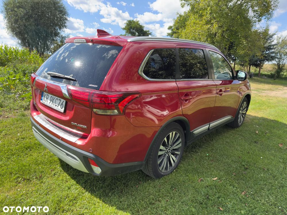 Mitsubishi Outlander 2.0 Instyle SDA 4WD CVT - 2