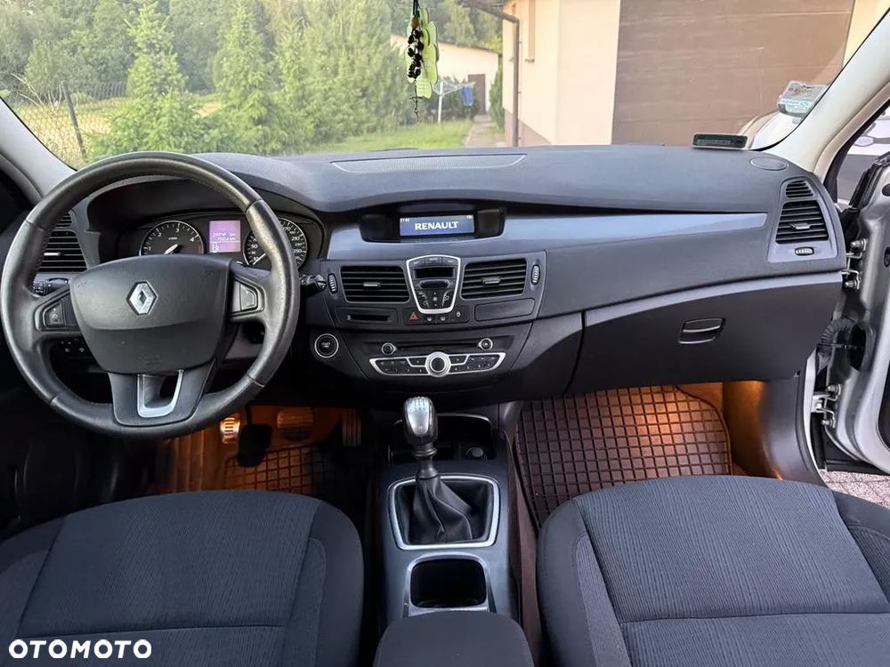 Renault Laguna 1.5 dCi Authentique - 9