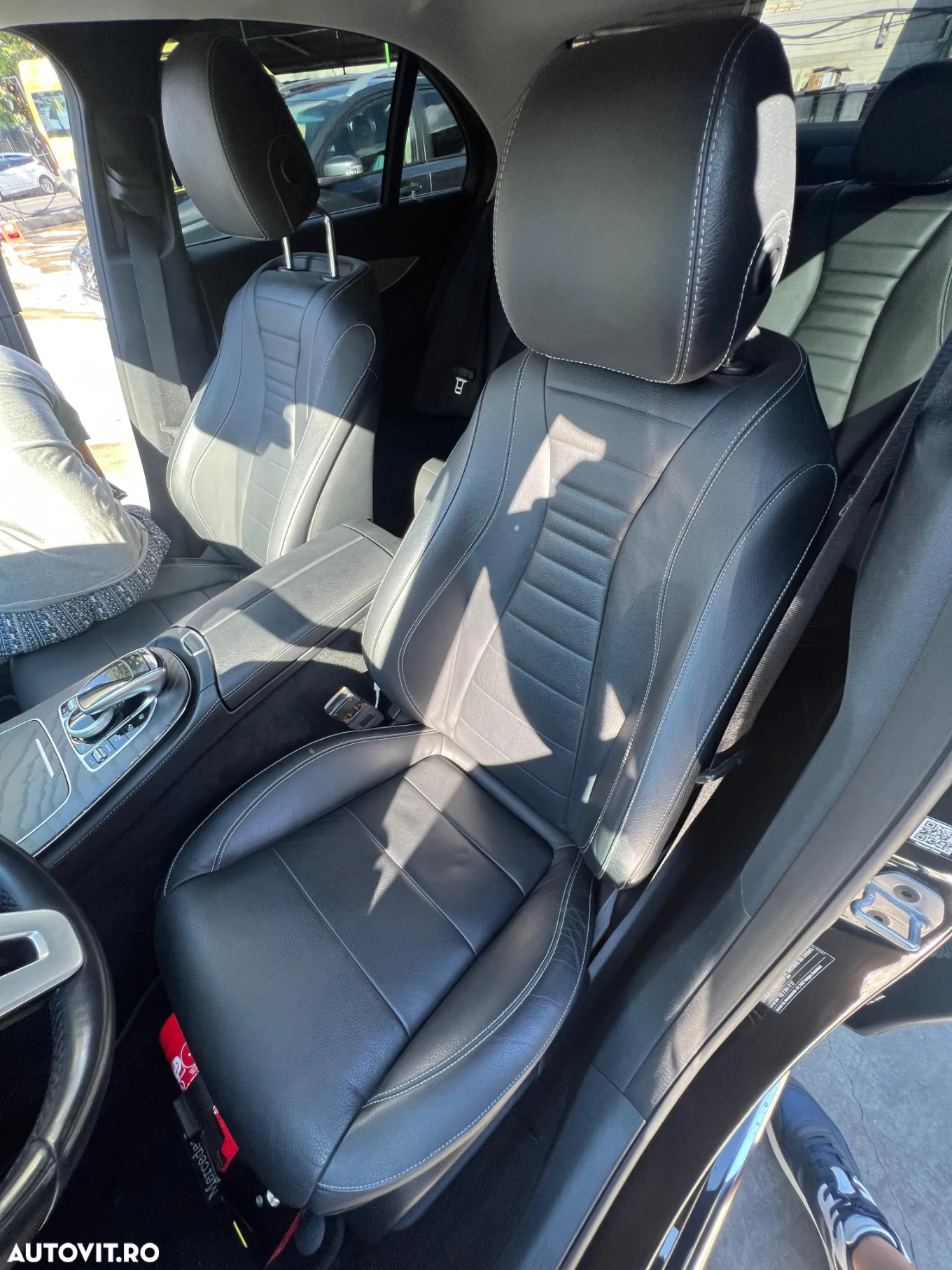 Mercedes-Benz E 200 d T 9G-TRONIC - 11